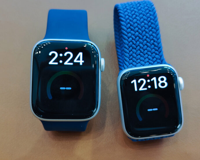 New Apple smartwatch with larger screen suffers production snags