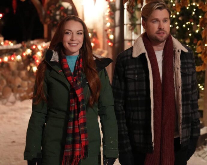 Netflix Lindsay Lohan Christmas Movie' Christmas in Wonderland': Everything You Want To Know!